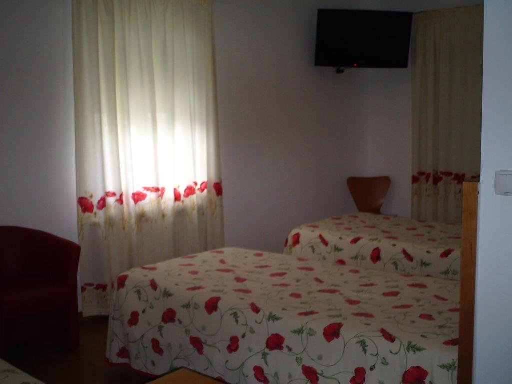 Hotel Serafim Almodôvar الغرفة الصورة
